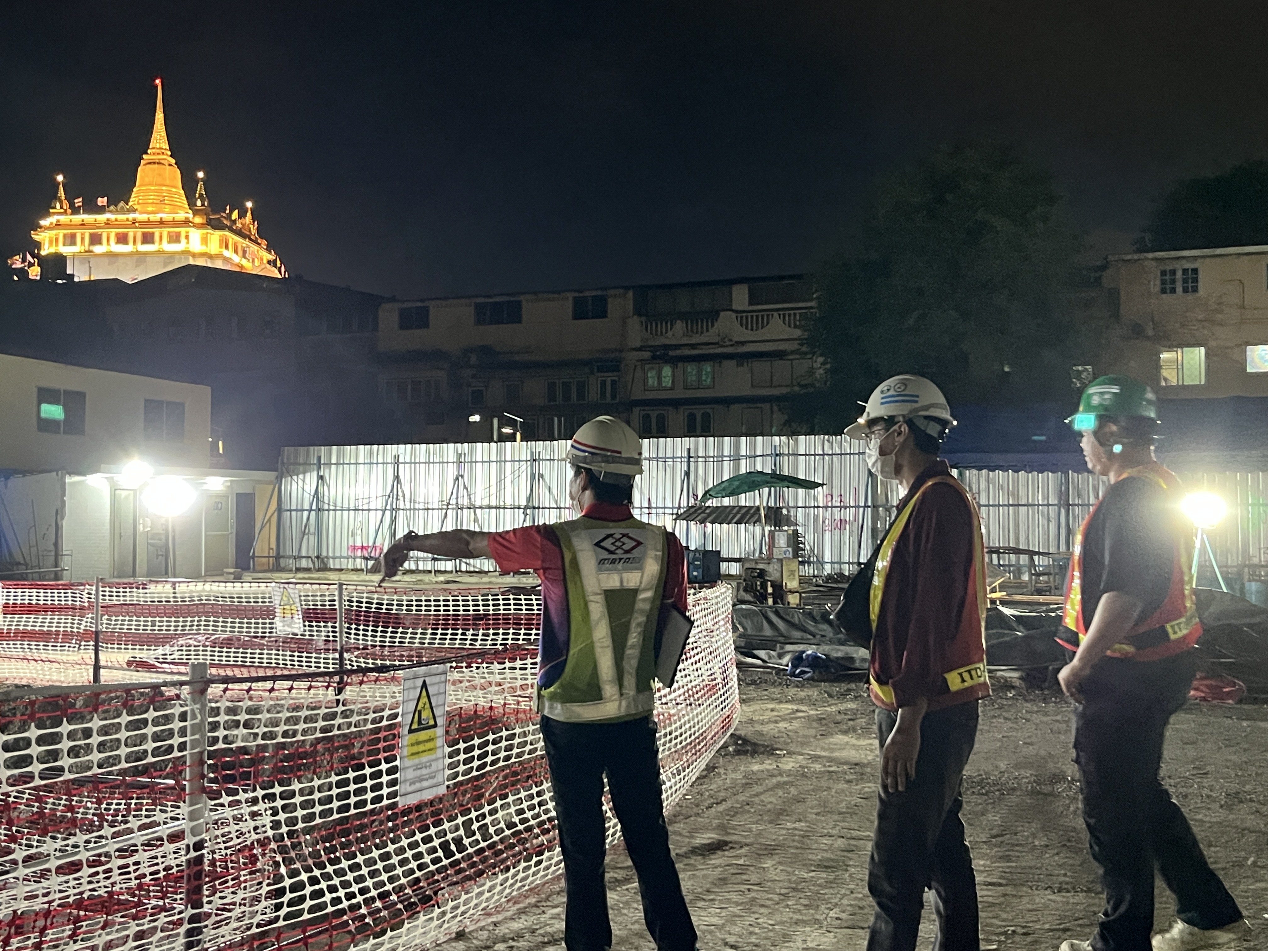 รฟม. ตรวจเข้มการดำเนินงานลดผลกระทบด้านสิ่งแวดล้อมในช่วงเวลากลางคืน การก่อสร้างโครงการรถไฟฟ้าสายสีม่วง ช่วงเตาปูน - ราษฎร์บูรณะ (วงแหวนกาญจนาภิเษก)