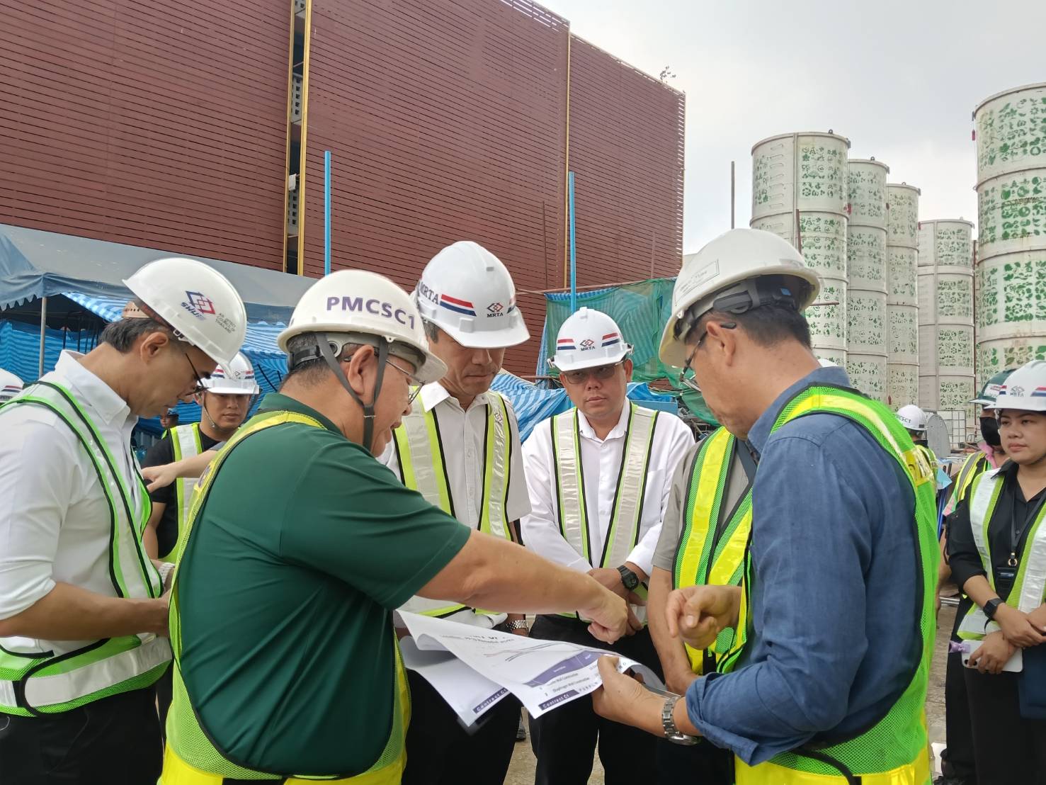 รฟม. ติดตามความก้าวหน้าการก่อสร้าง โครงการรถไฟฟ้าสายสีม่วง ช่วงเตาปูน – ราษฎร์บูรณะ (วงแหวนกาญจนาภิเษก)